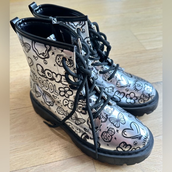 NWT Steve Madden - Girl’s size 3 boots/shoes - Picture 7 of 12